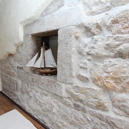Midea * Rovinj