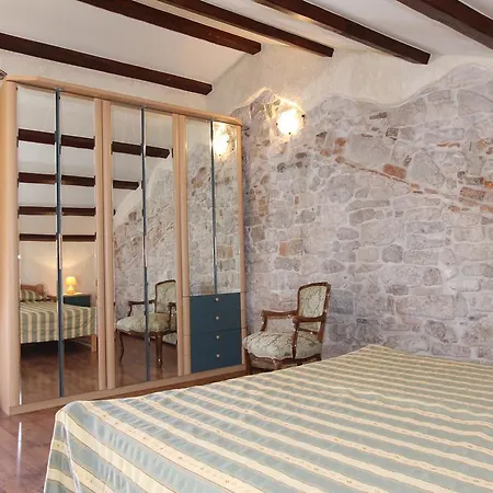 Midea Apartament Rovinj