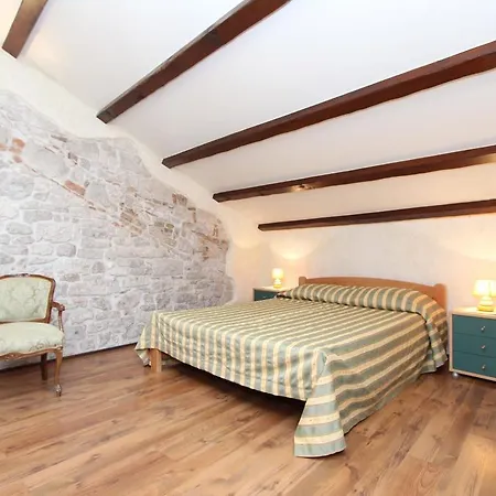 Apartament Midea *
