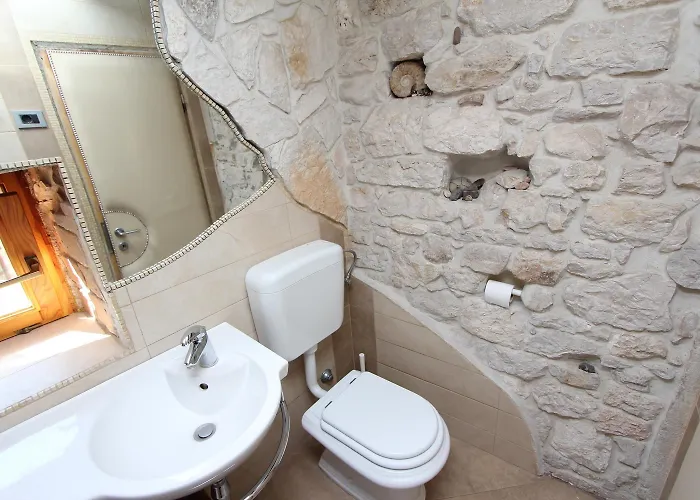 Midea Rovinj